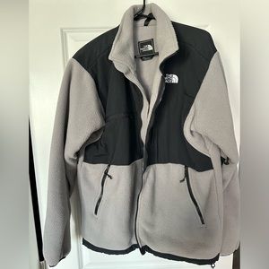 Men’s North Face Denali Jacket - Size Large